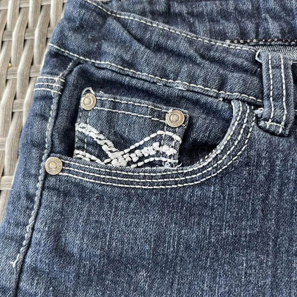 Hydrant Premium Junior Embroidered Denim Jean Shorts Summer Beach Size 13